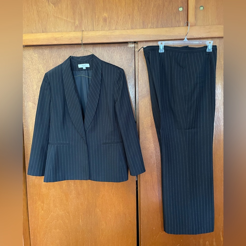 Pin stripe pant suit size 16